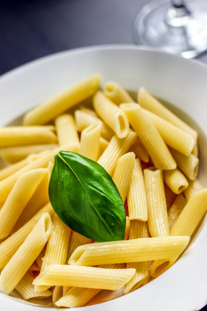 an image of pasta in a bowl