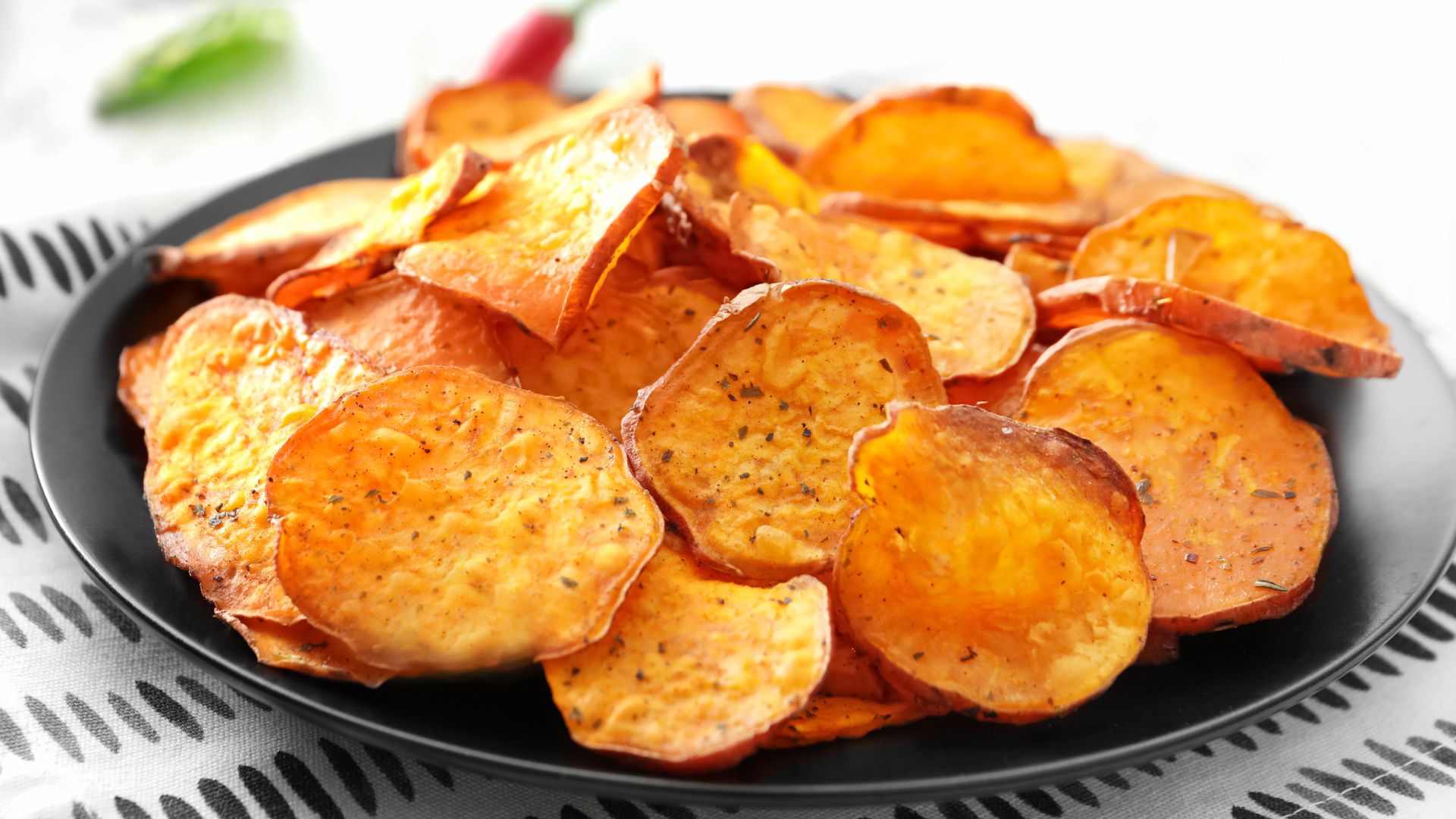 Easy Homemade Sweet Potato Chips: Crispy & Healthy