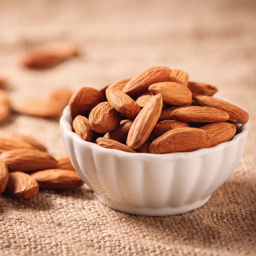 Health Benefits of Almonds: Nutrition and Uses